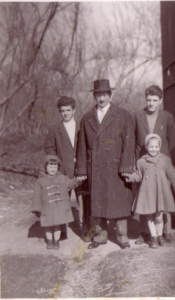 La pelletteria Acone al Corso e la famiglia, anni 50 _2.jpg